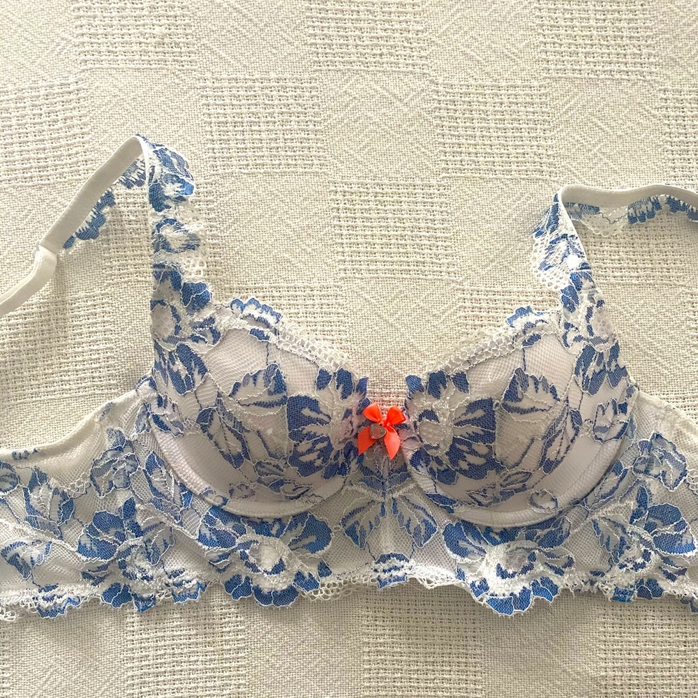 Victoria’s Secret Bra | 32B